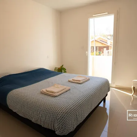 Apartment Grand T3 Neuf Climatise Avec Wifi A 100m De La Vias